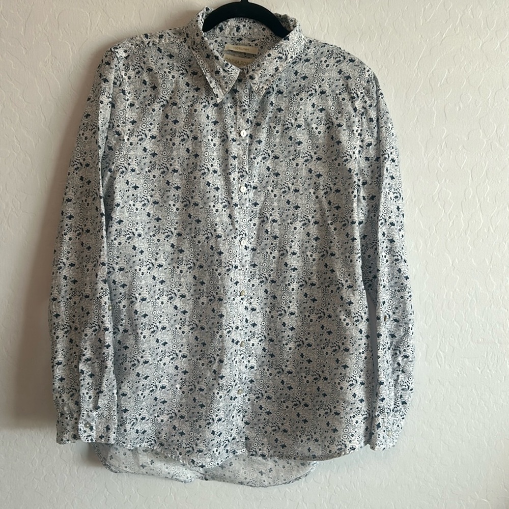 Large Linen Cynthia Rowley Blue Floral Shirt.
